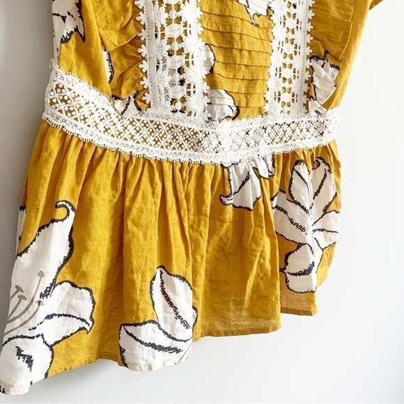 NWT Sadie & Sage Floral Lace Yellow & White Peplum So Sunny Top Size S - Picture 6 of 11